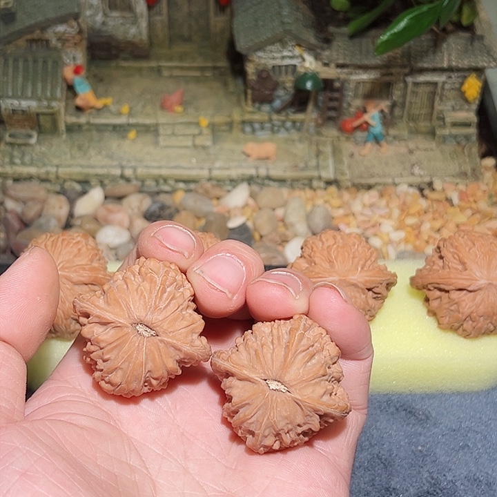 把件文玩核桃单**L磨盘40编196