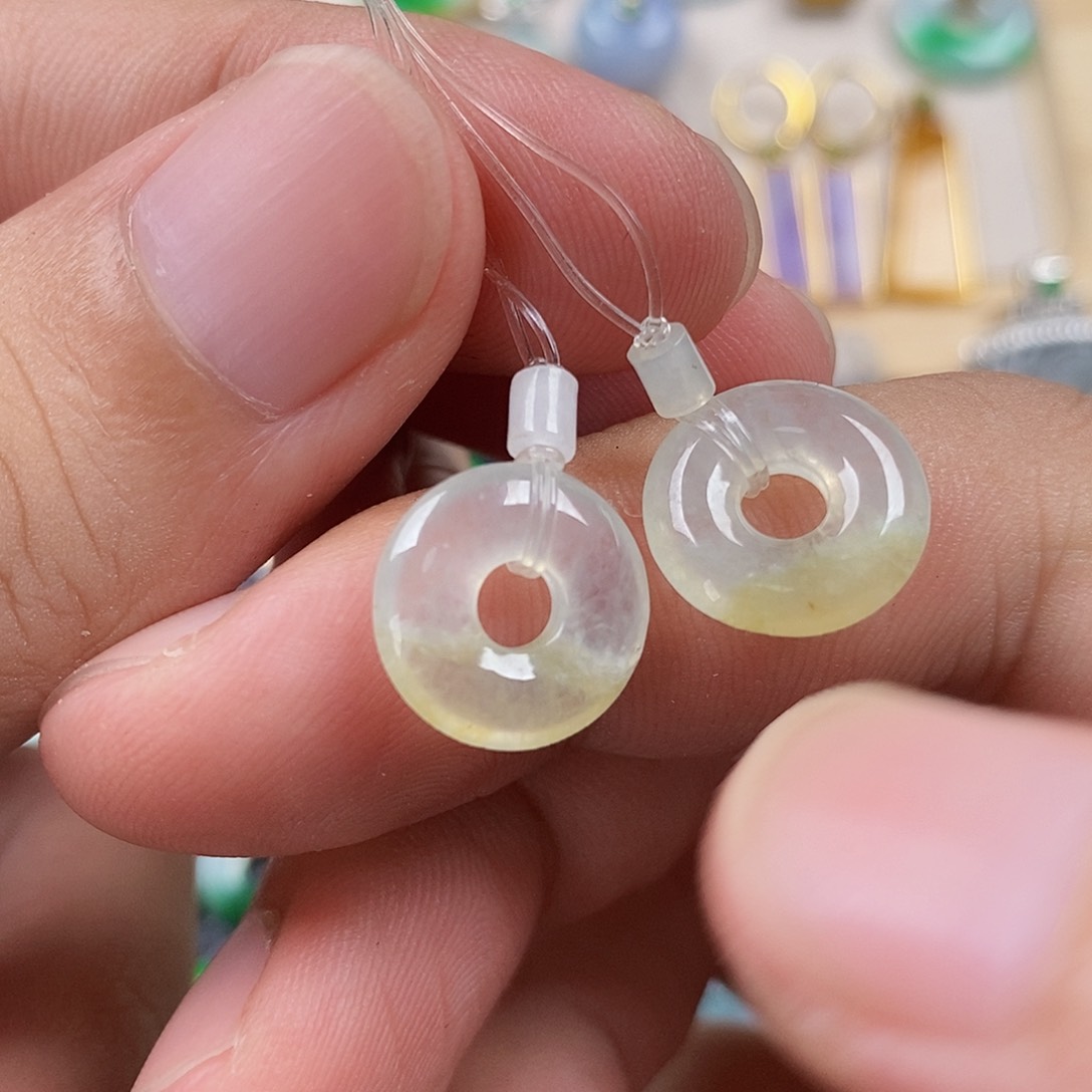 翡翠未镶嵌耳饰翡翠