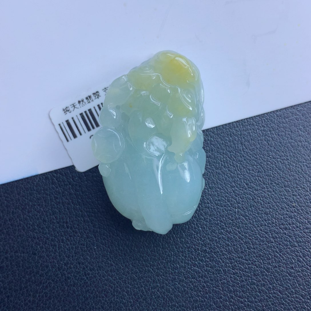 翡翠颈饰未镶嵌貔貅