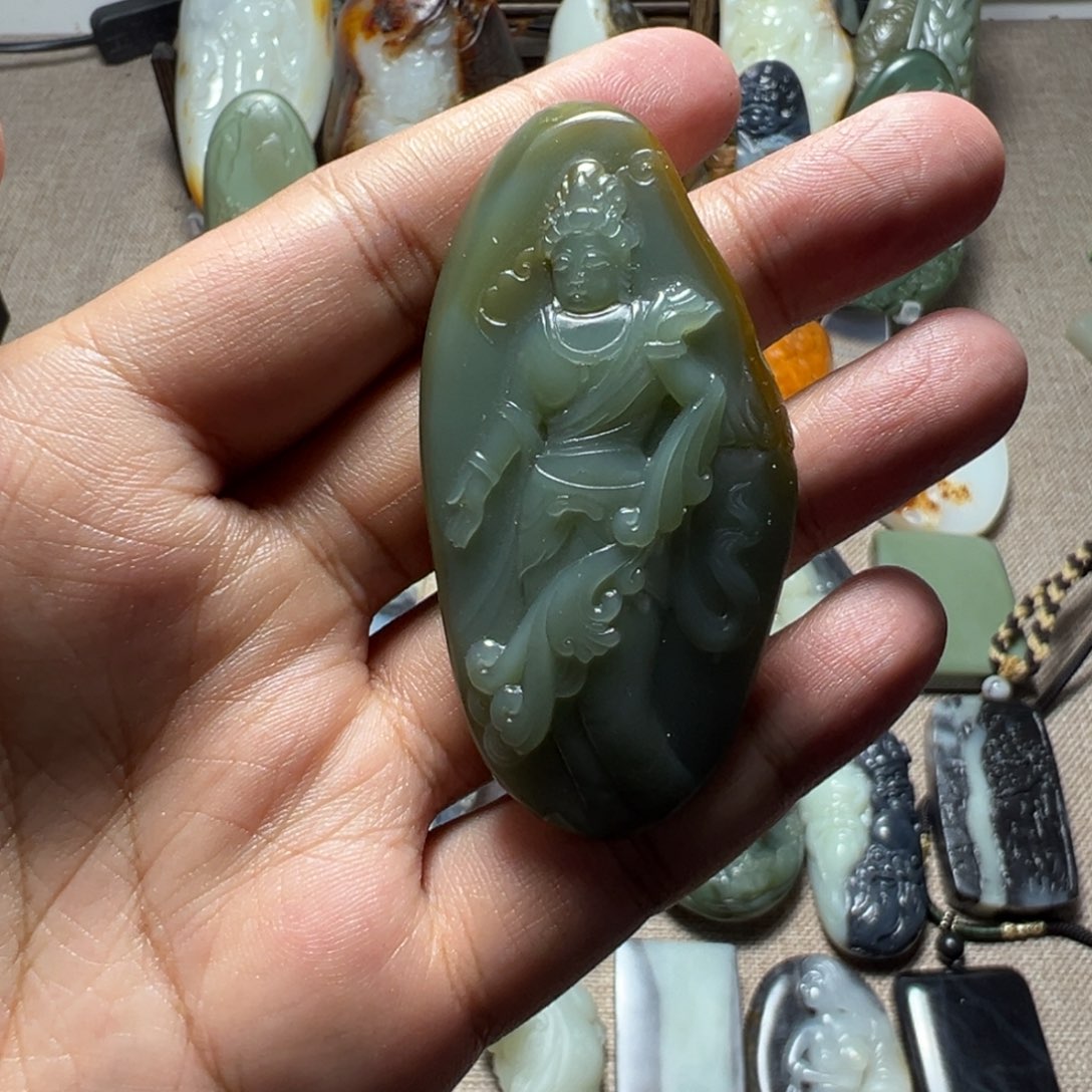 和田玉挂件未镶嵌观音