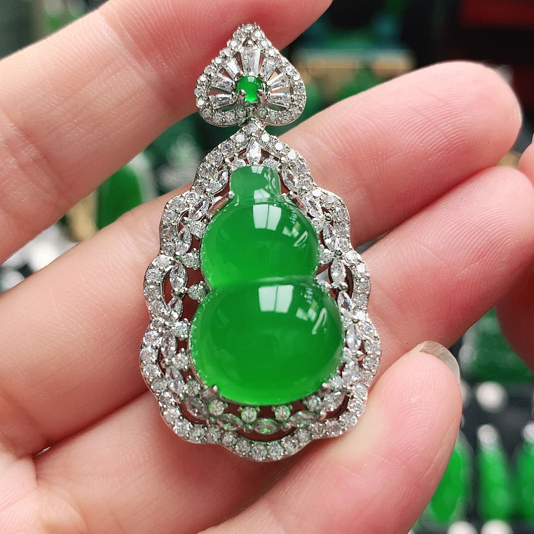 玛瑙/玉髓吊坠未镶嵌