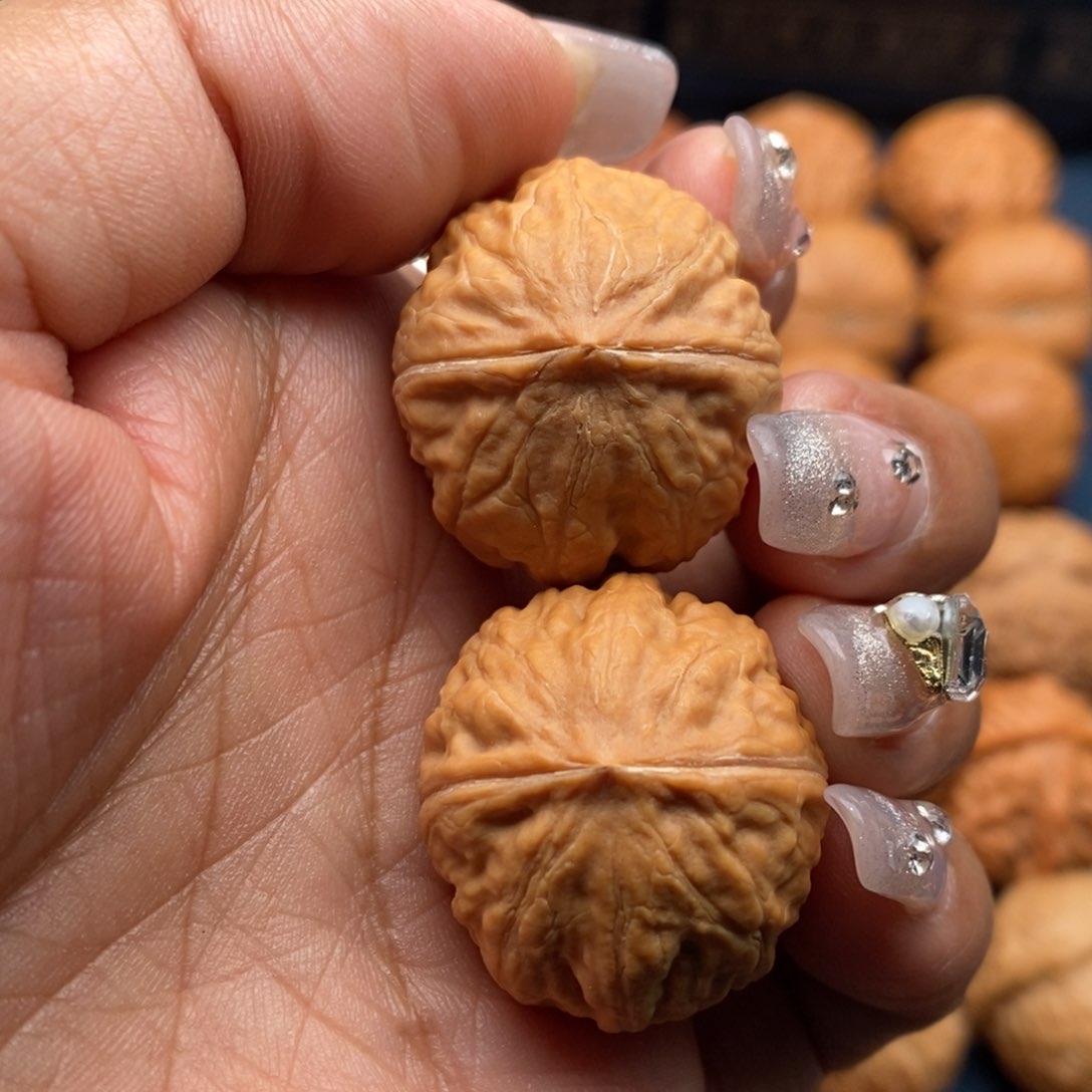 文玩核桃把件手捻