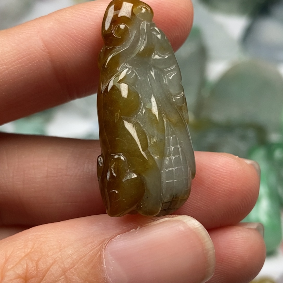 翡翠未镶嵌颈饰翡翠