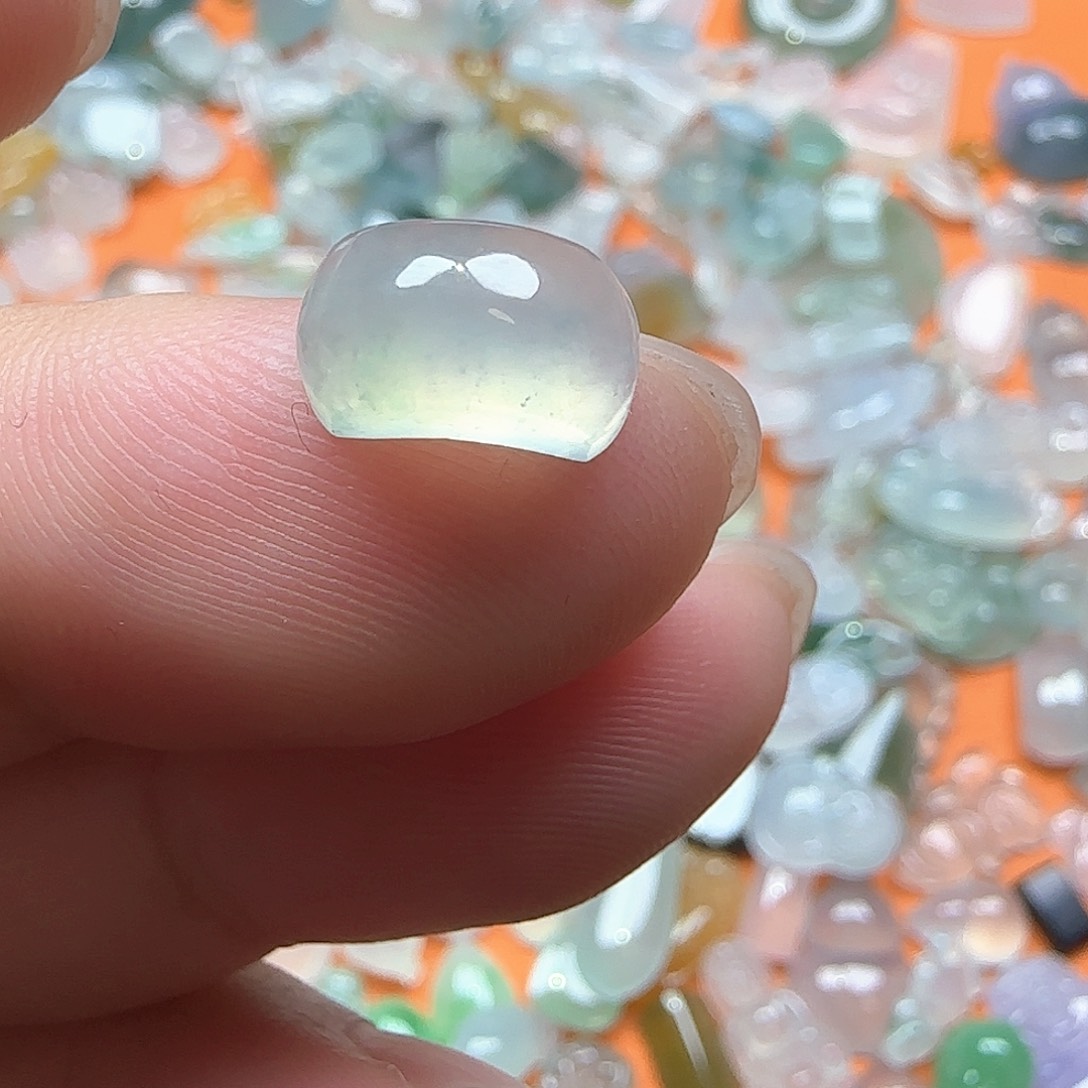 定制翡翠未镶嵌翡翠