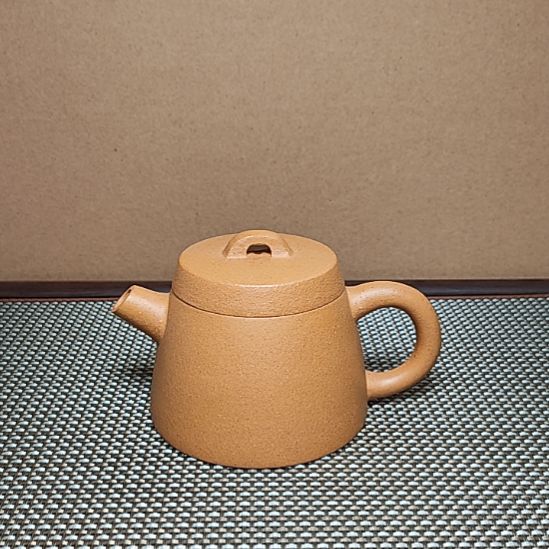 紫砂茶壶半手工黄金段泥井象壶180ml