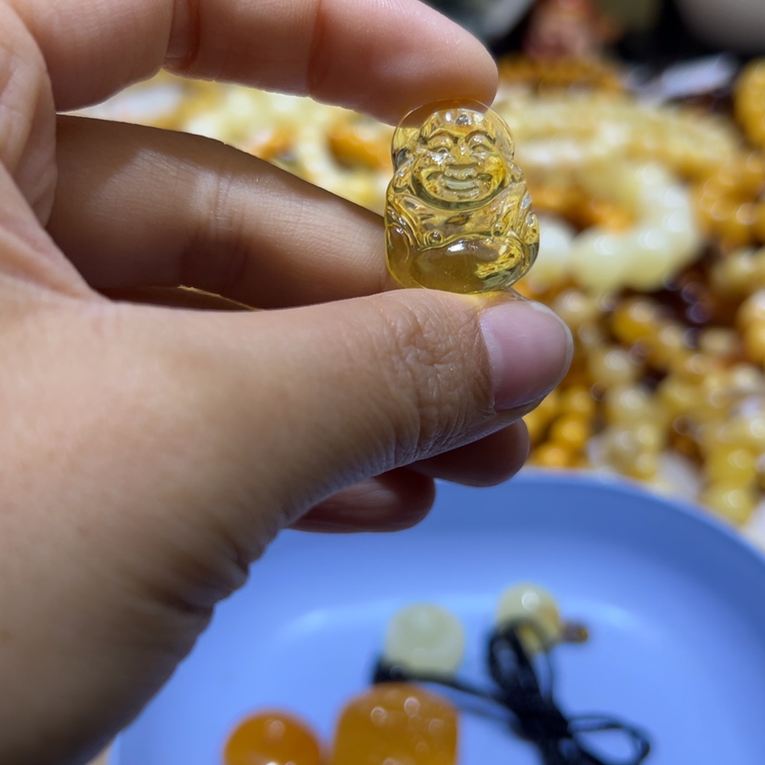 琥珀珠宝奇石未镶嵌