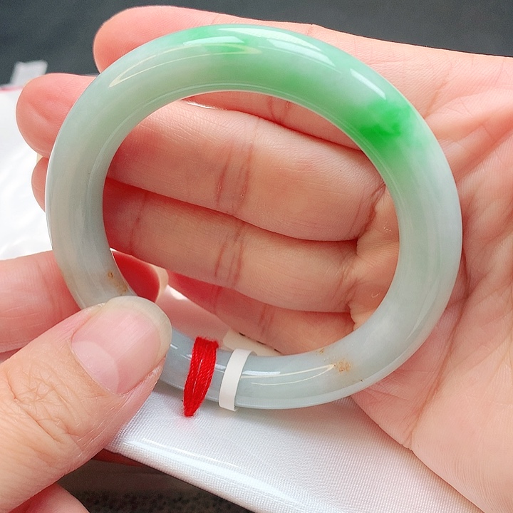 翡翠手镯未镶嵌圆条52