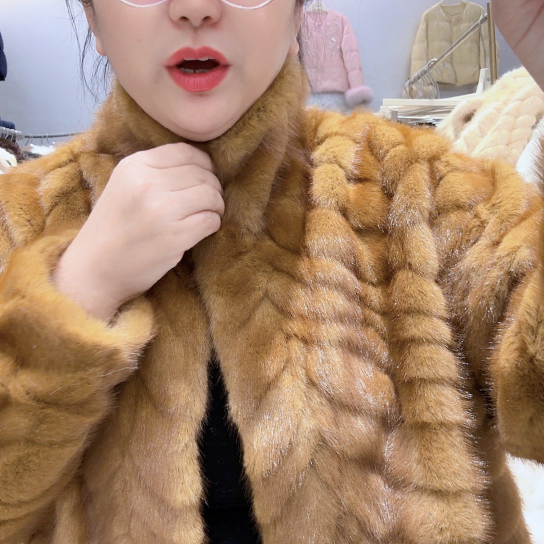 贝壳90斤穿到150斤之内米黄色