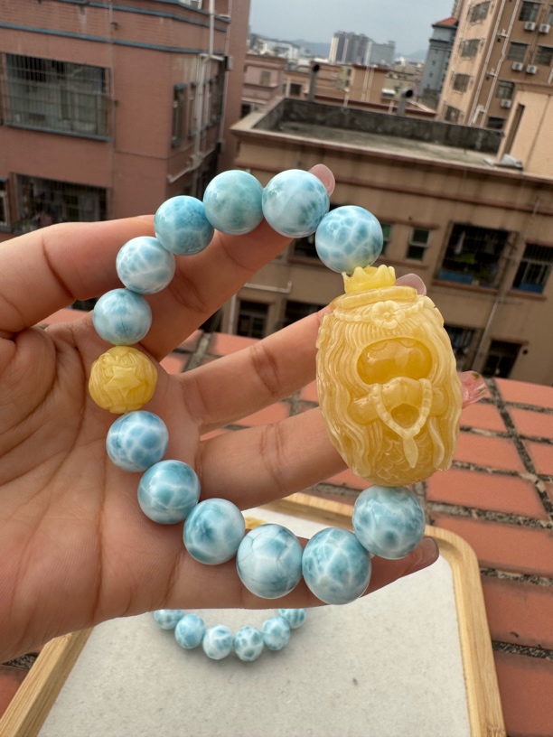 天然蜜蜡美人鱼双面雕 配海纹石手串，高货豪华版 