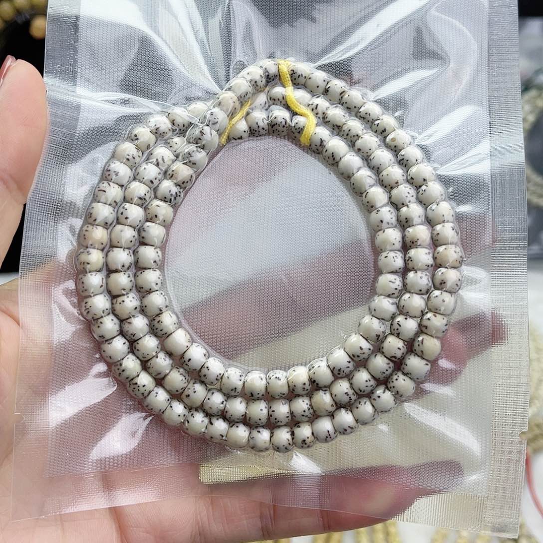 6*5海南原生态石玉料桶珠108（福利）