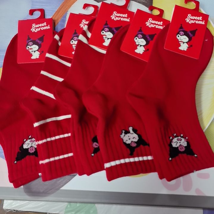 1-5岁女孩男孩女孩在讲台上