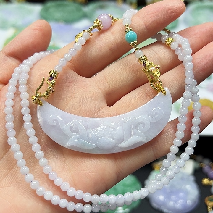 翡翠未镶嵌颈饰吊坠