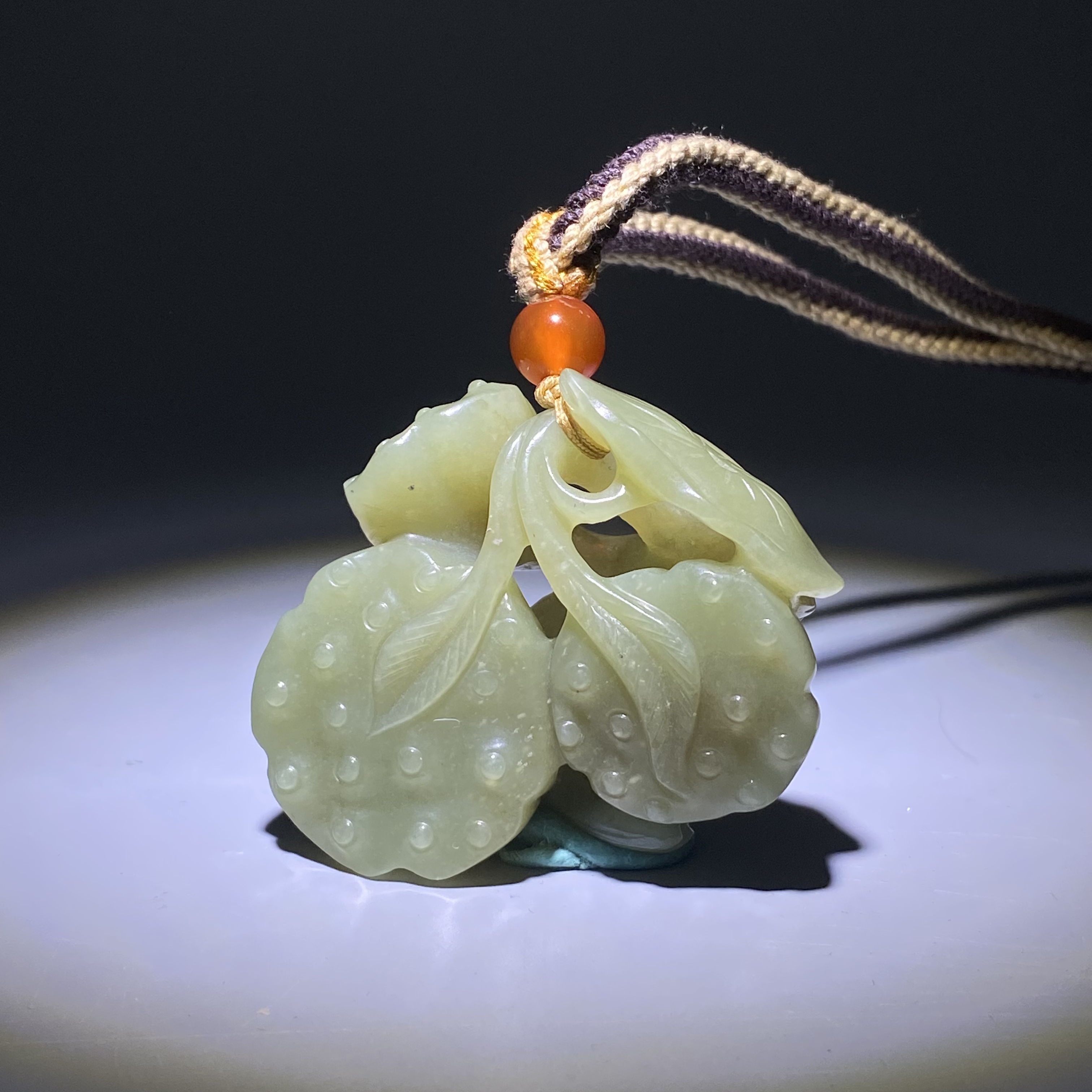 清-古玉玄色莲花2506080011