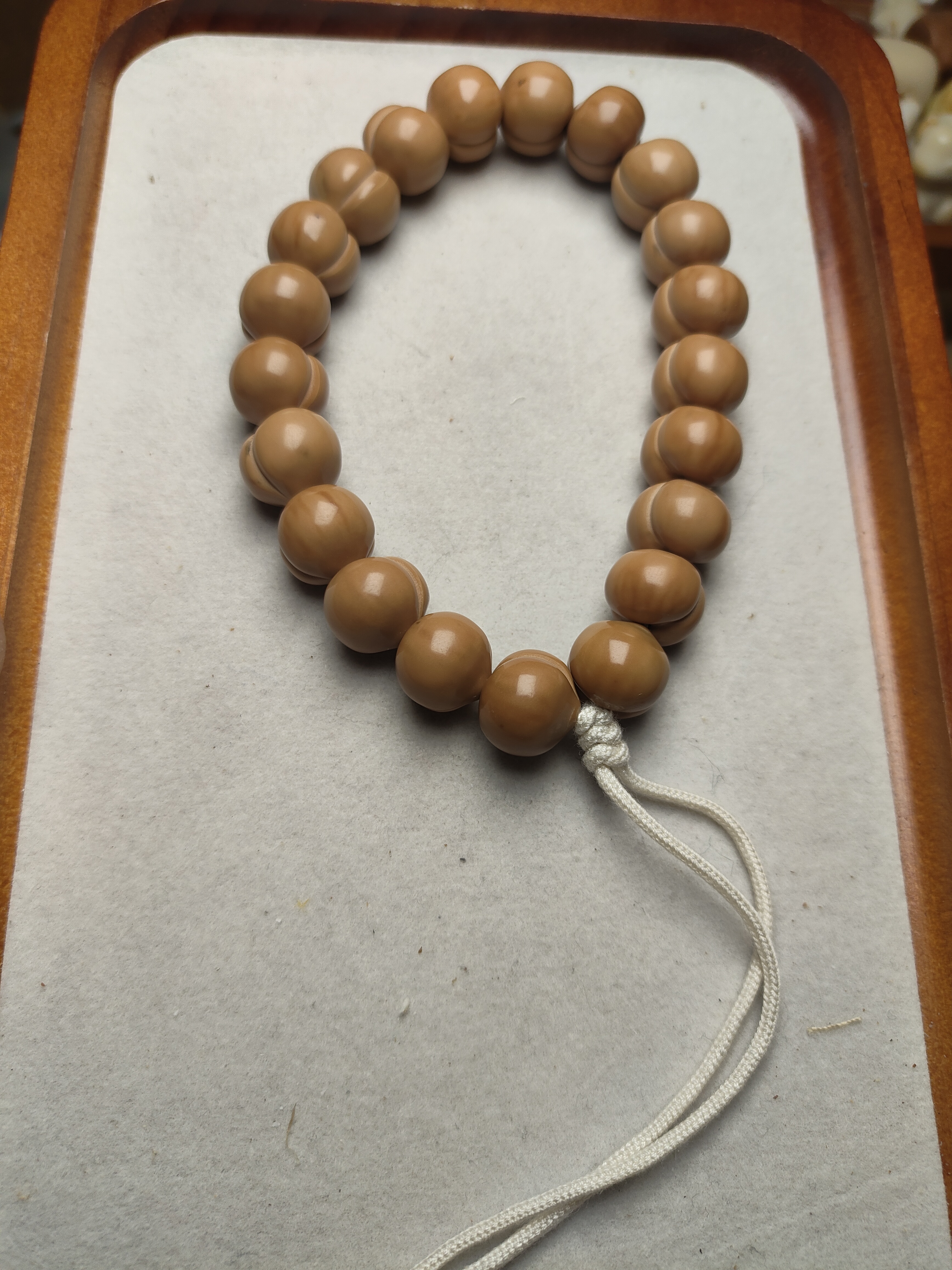 猴头核桃光面柯基微瑕黑点原皮介意勿拍不退换