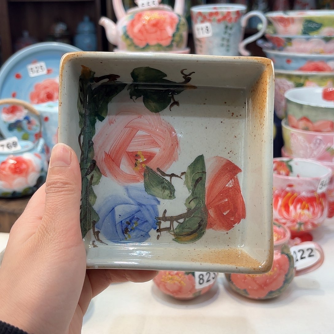 瓷片兔兔好e o o o k lv tu t