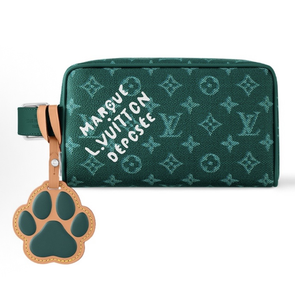 99新 LouisVuitton/路易威登 Dopp Kit 猫爪装饰绿色手拿包 G052