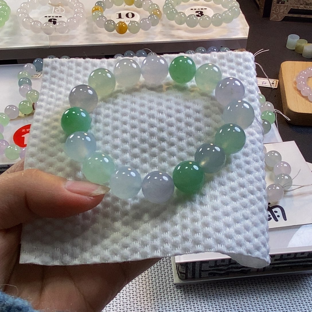 定制翡翠未镶嵌翡翠