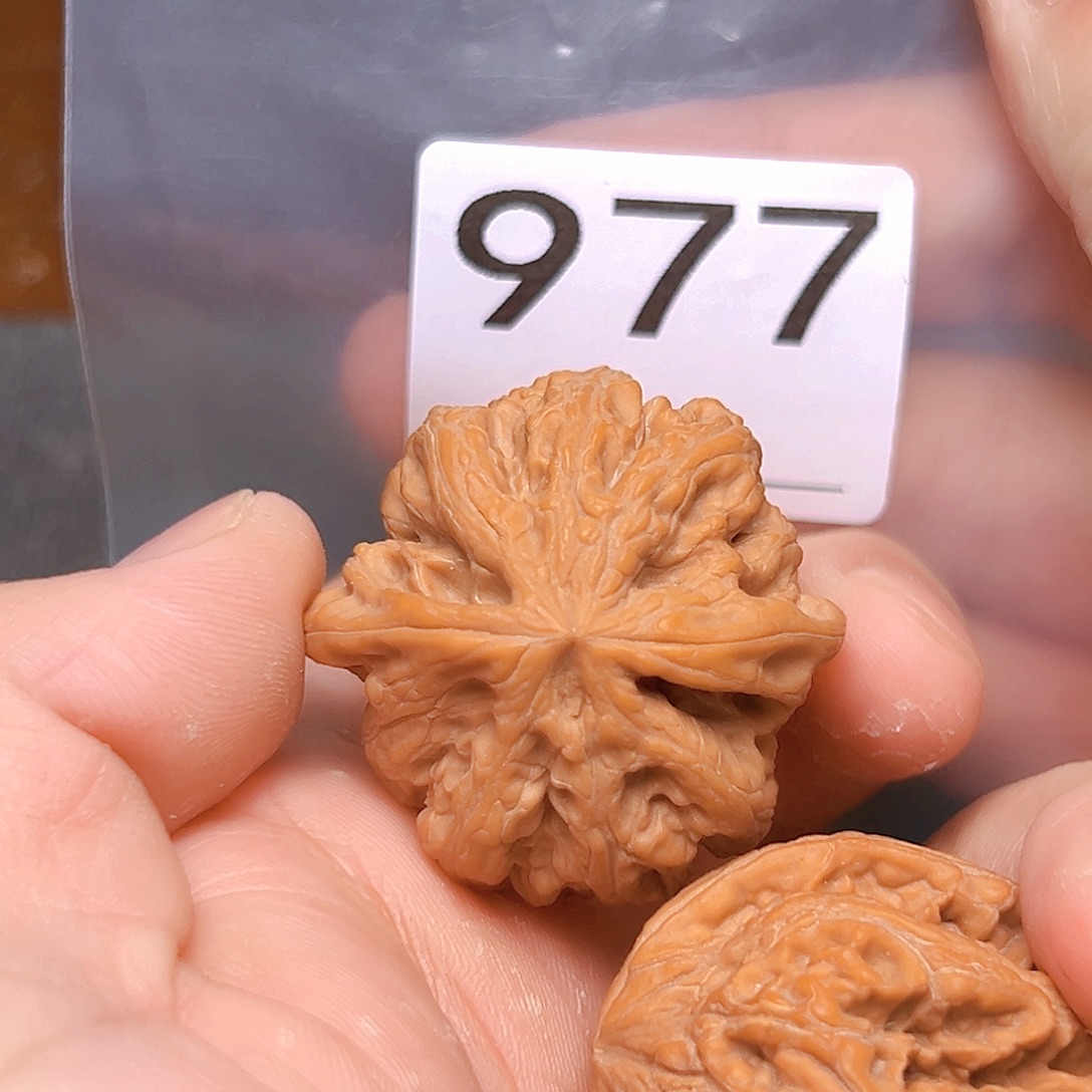 *****吊坠文玩核桃38粗筋