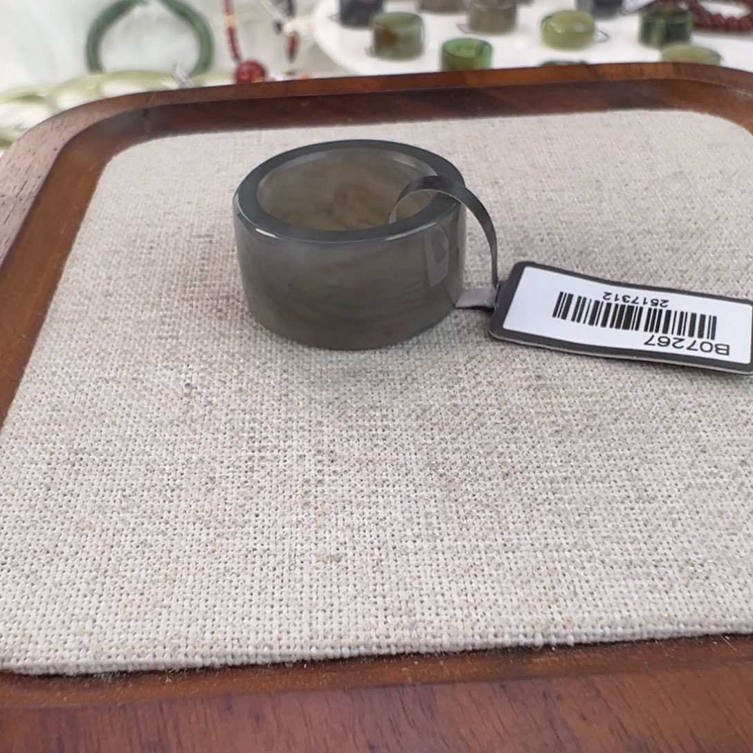 和田玉未镶嵌戒指w26烟灰直切16.6不退换