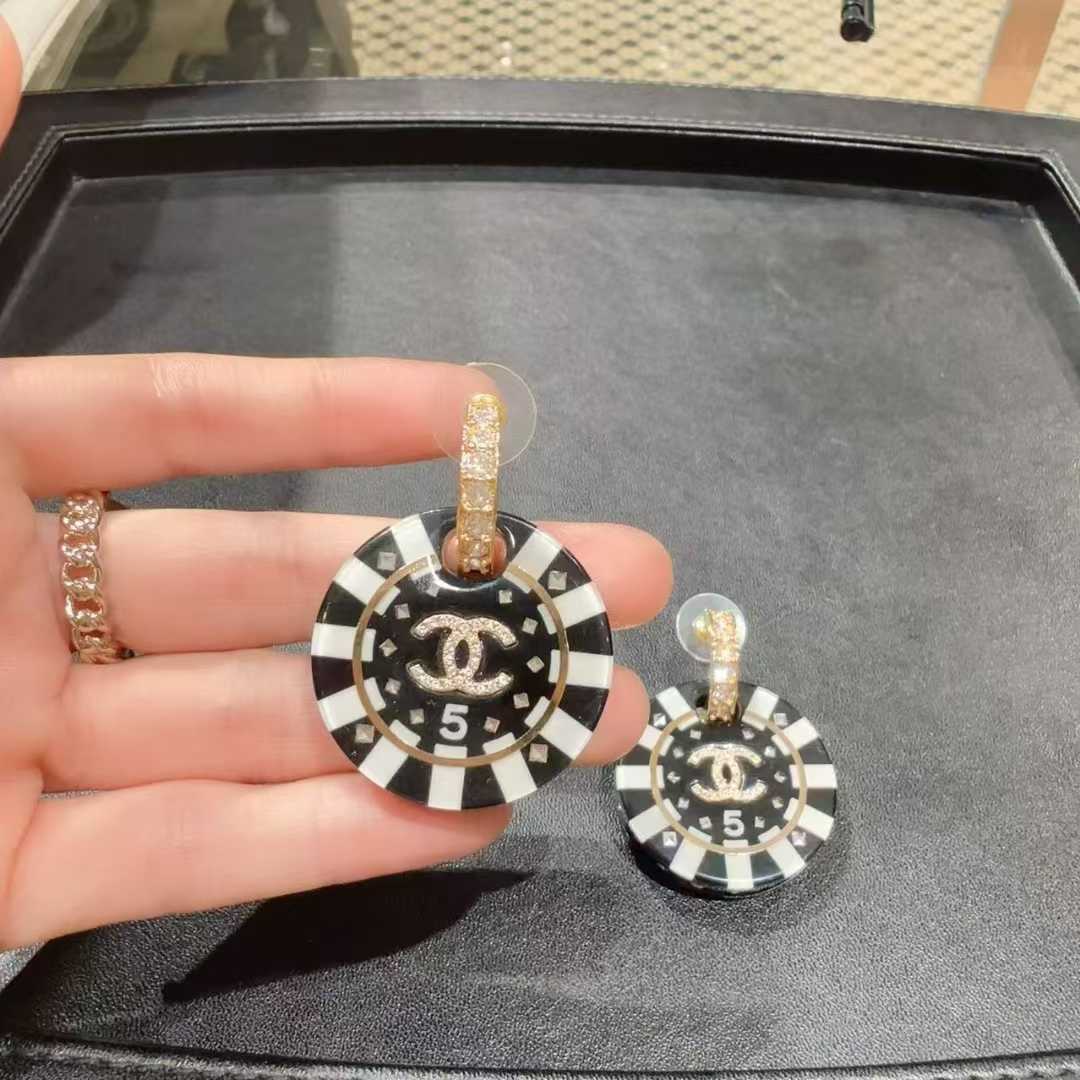 99新 Chanel/香奈儿 89-精致字母金属耳钉