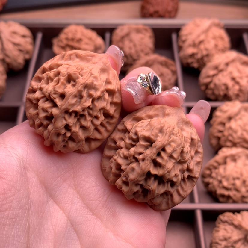 【闪购商品】文玩核桃把件罩*住秦岭野生核桃