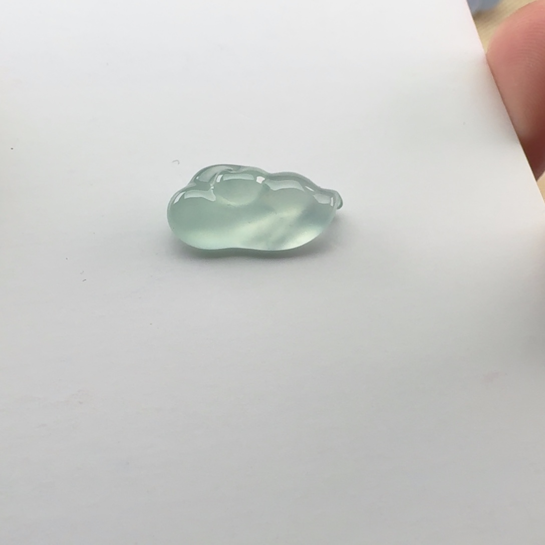 翡翠颈饰未镶嵌躺*高冰祥云