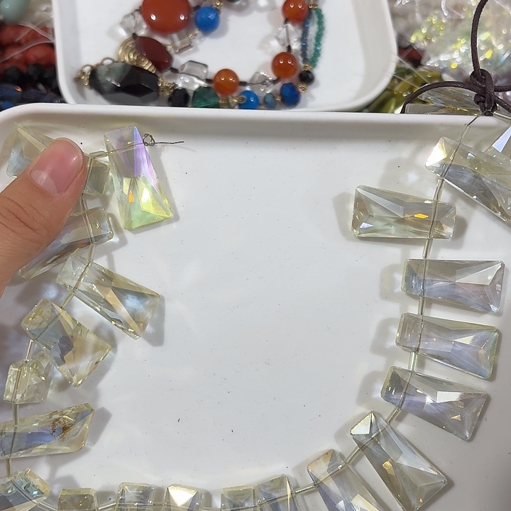 玛瑙/玉髓合金珠宝半成品一条金色扇形