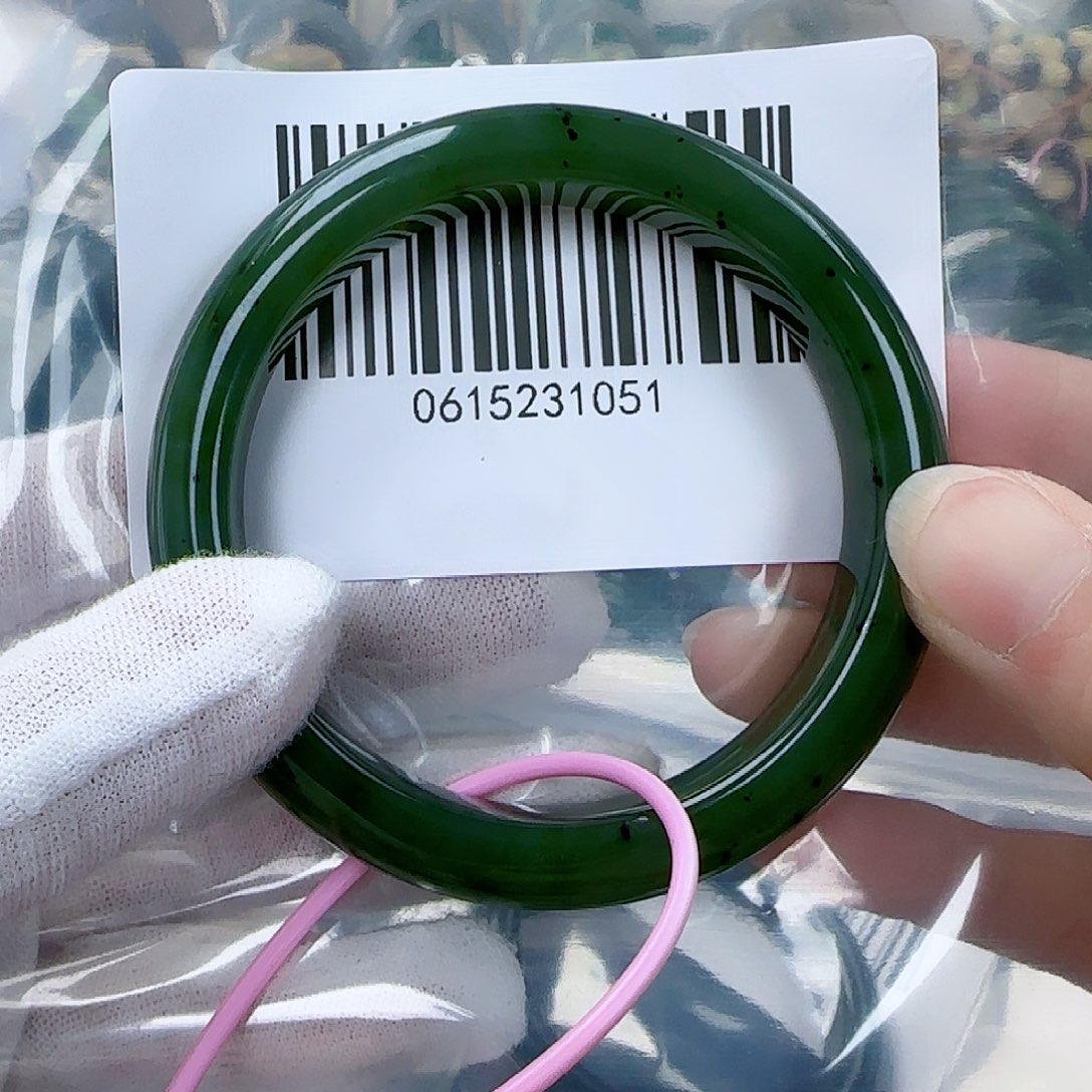 和田玉（碧玉）手镯未镶嵌5657