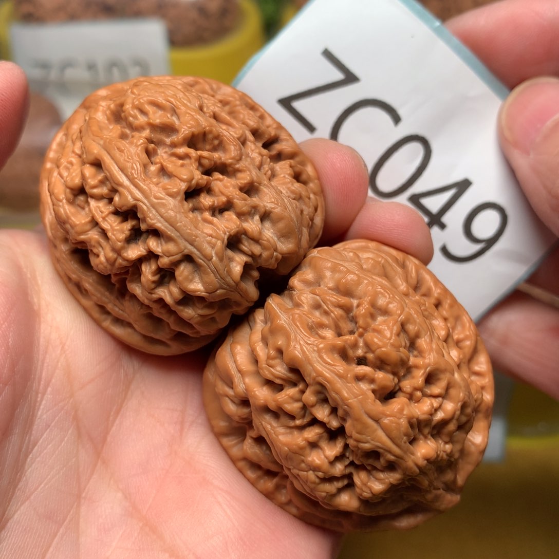 文玩核桃把件肉球粗筋40