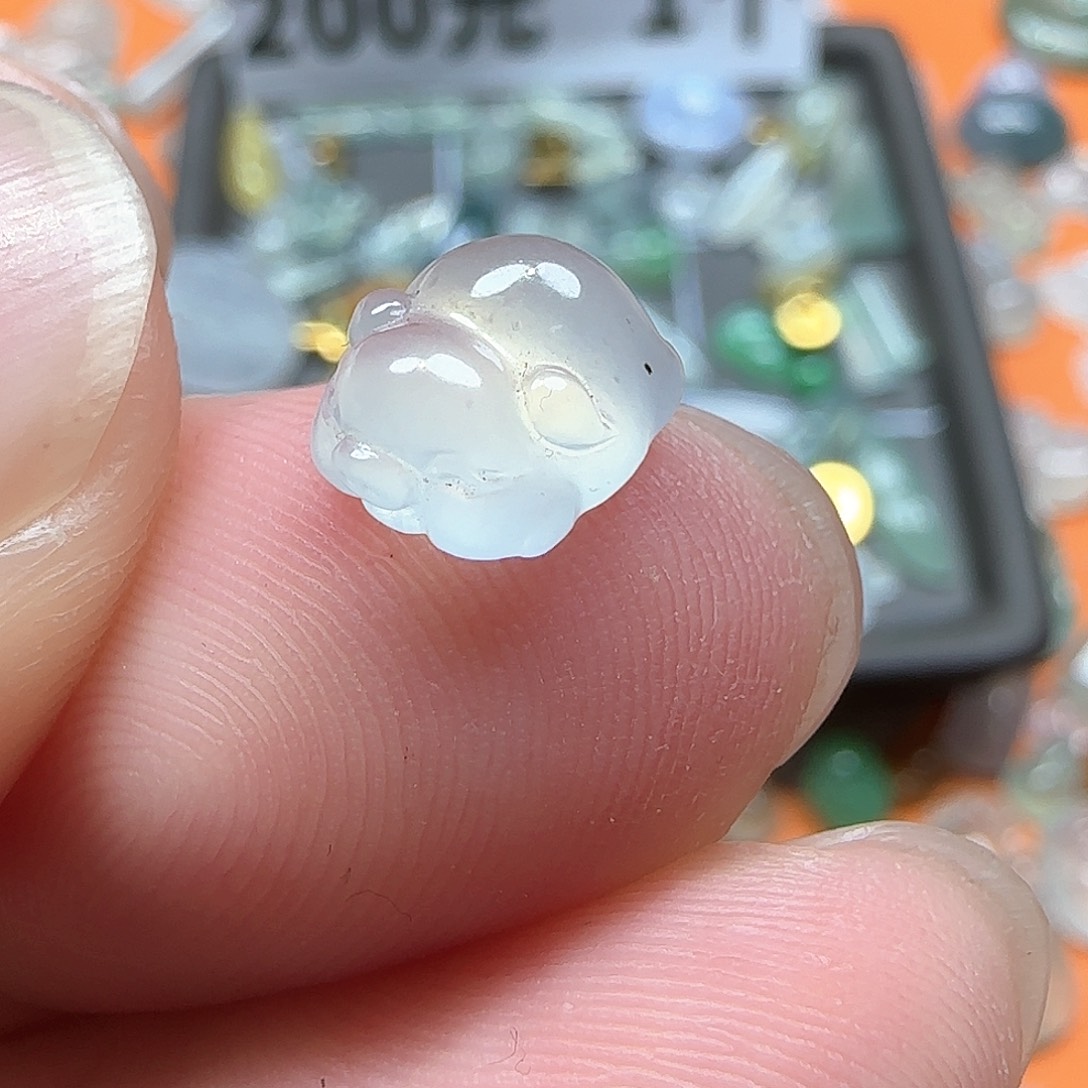 定制翡翠未镶嵌翡翠