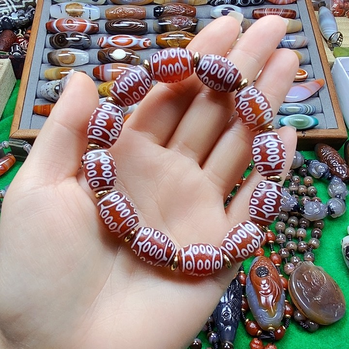玛瑙/玉髓手串未镶嵌