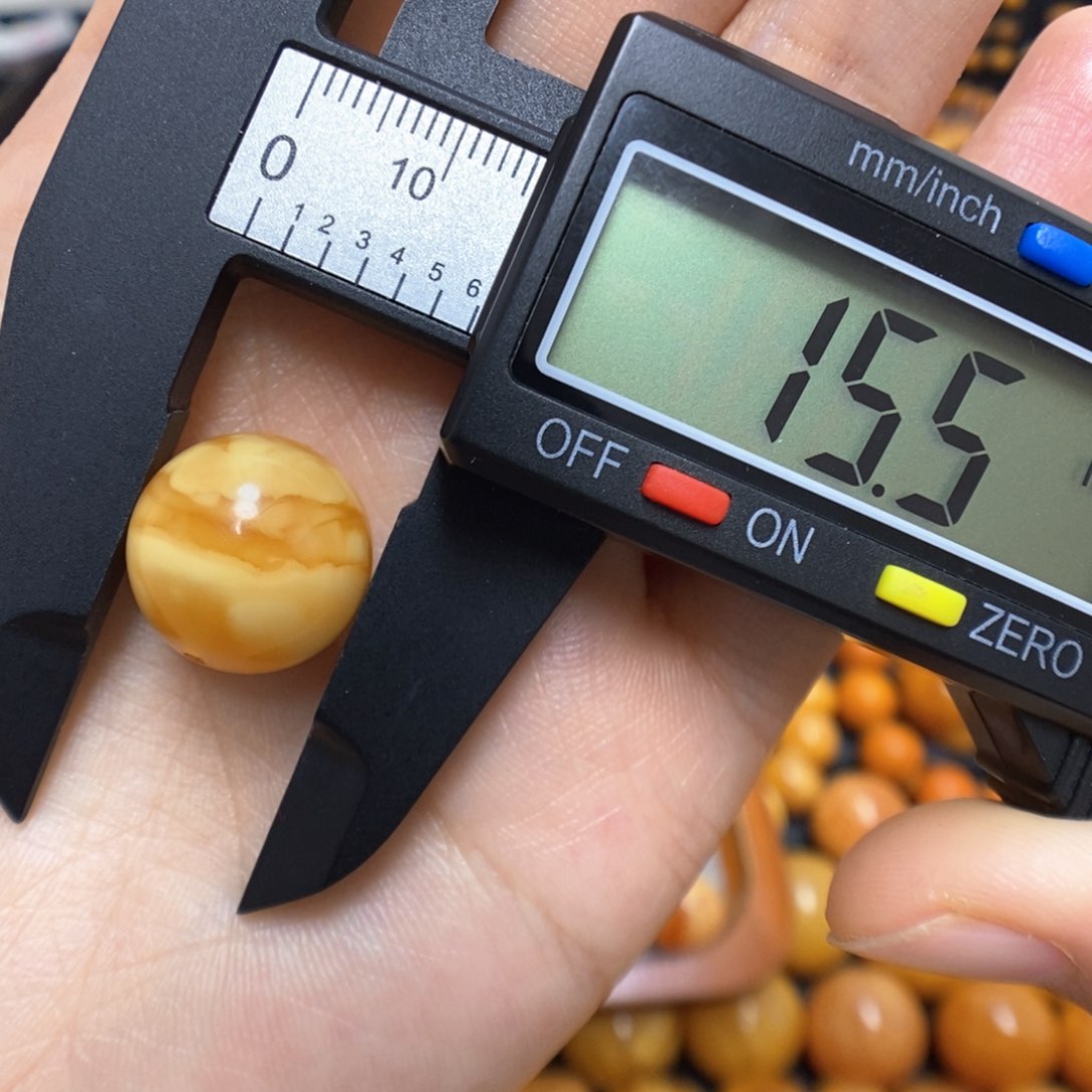 蜜蜡裸石未镶嵌尚*峰配饰