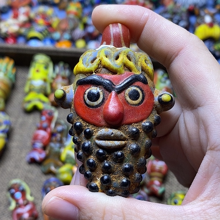 琉璃颈饰酷酷的娃100