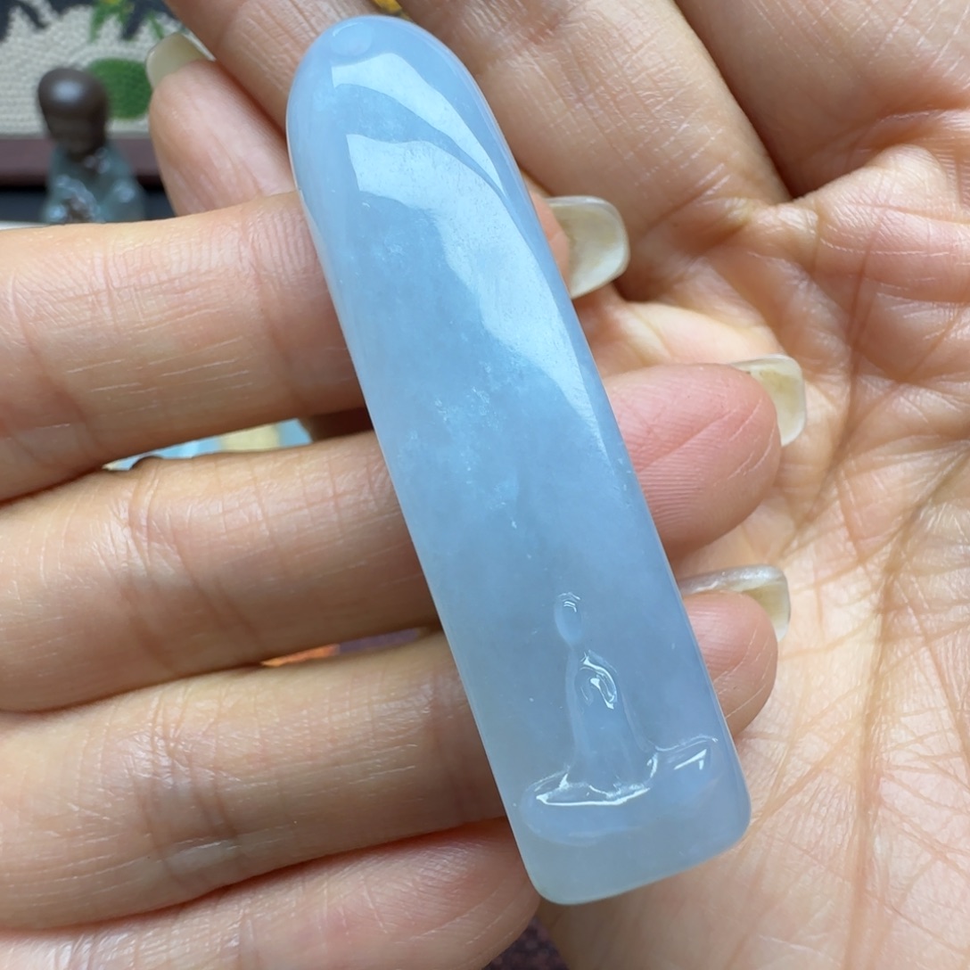 翡翠未镶嵌颈饰悟道