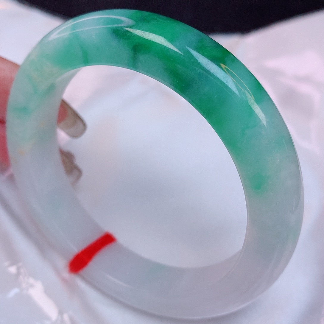 翡翠手镯未镶嵌56 翡翠手镯