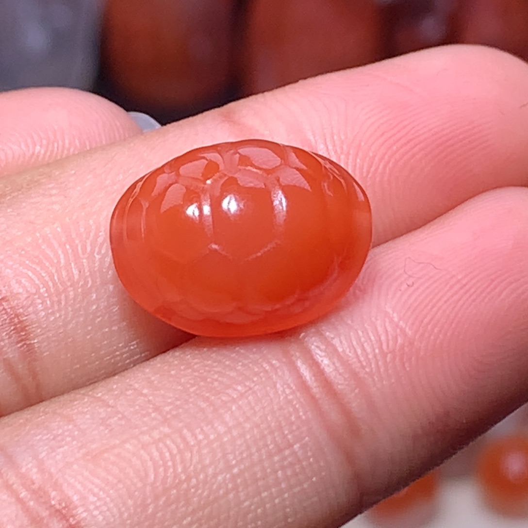 南红玛瑙未镶嵌珠宝半成品富甲