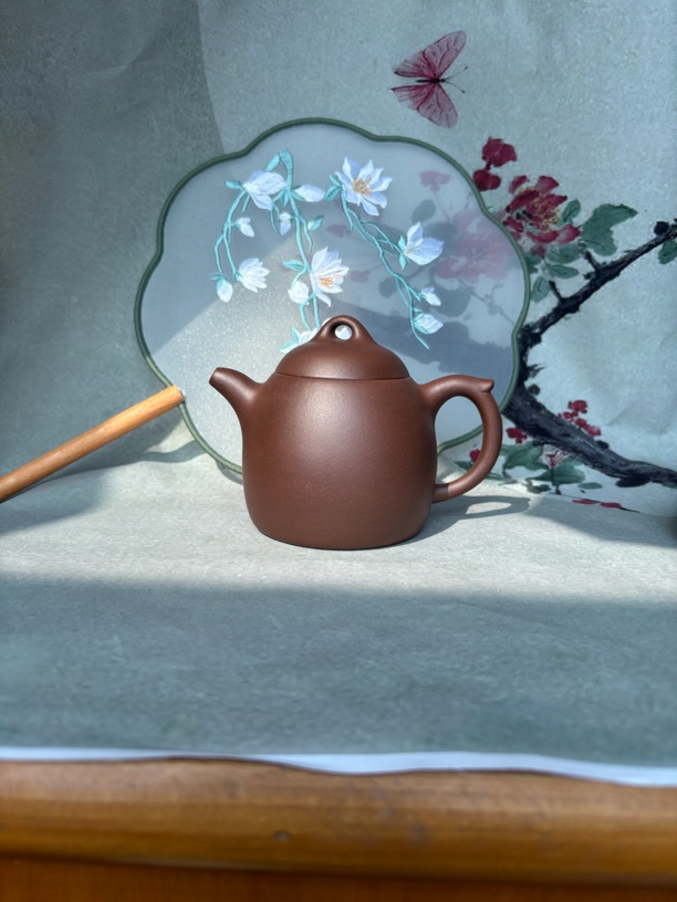  宜兴原矿半手工紫砂壶 秦权壶
