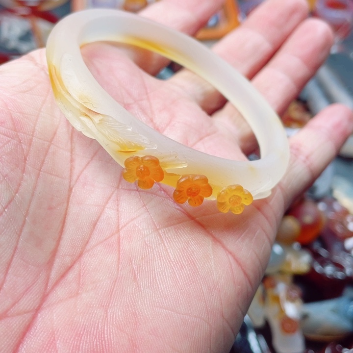 玛瑙/玉髓手镯未镶嵌