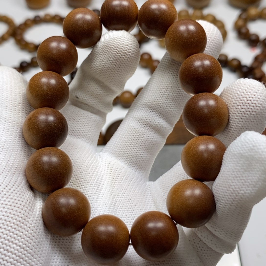 檀香木小**！老山檀香1.5沉水焦糖