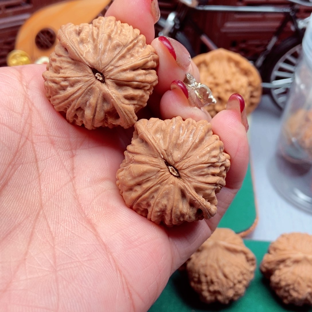 文玩核桃吊坠_*换矮的这对