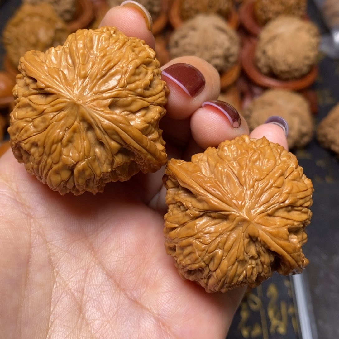 文玩核桃把件磨盘全品42。