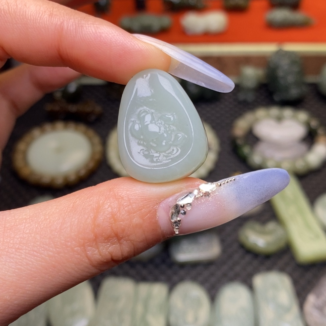 和田玉颈饰未镶嵌