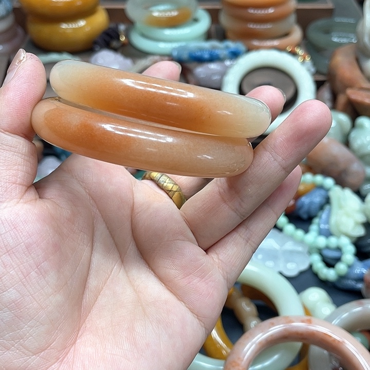 石英质玉手镯合金?**猫