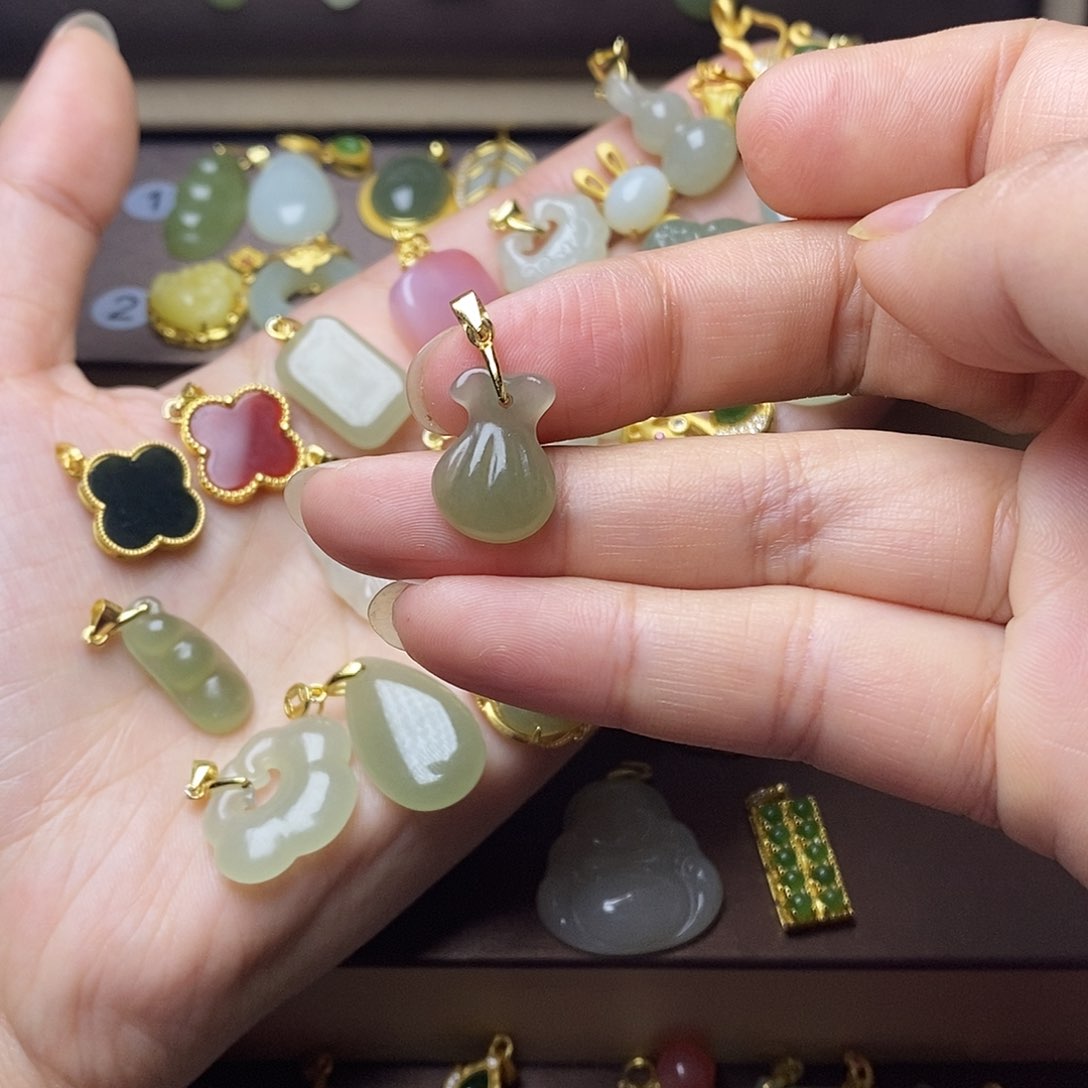 和田玉颈饰银S925镶嵌