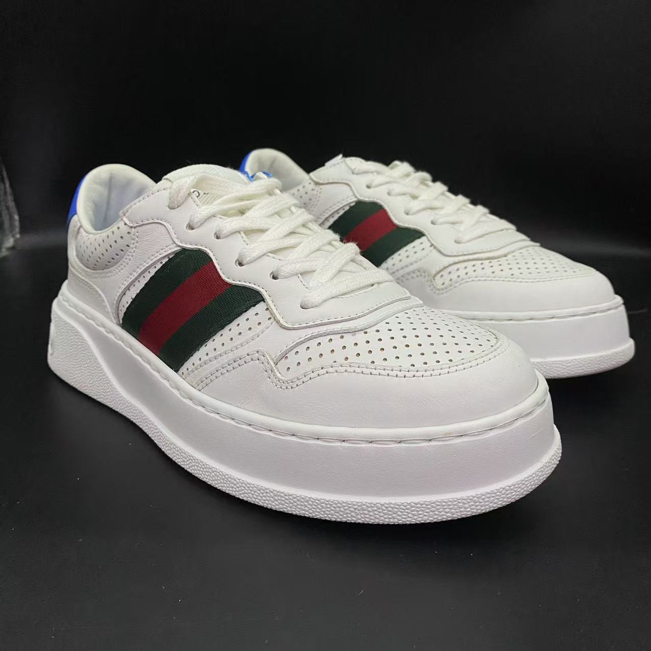 95新 GUCCI/古驰 【AO特惠】39欧码 男士白色气口织带饼干uu202