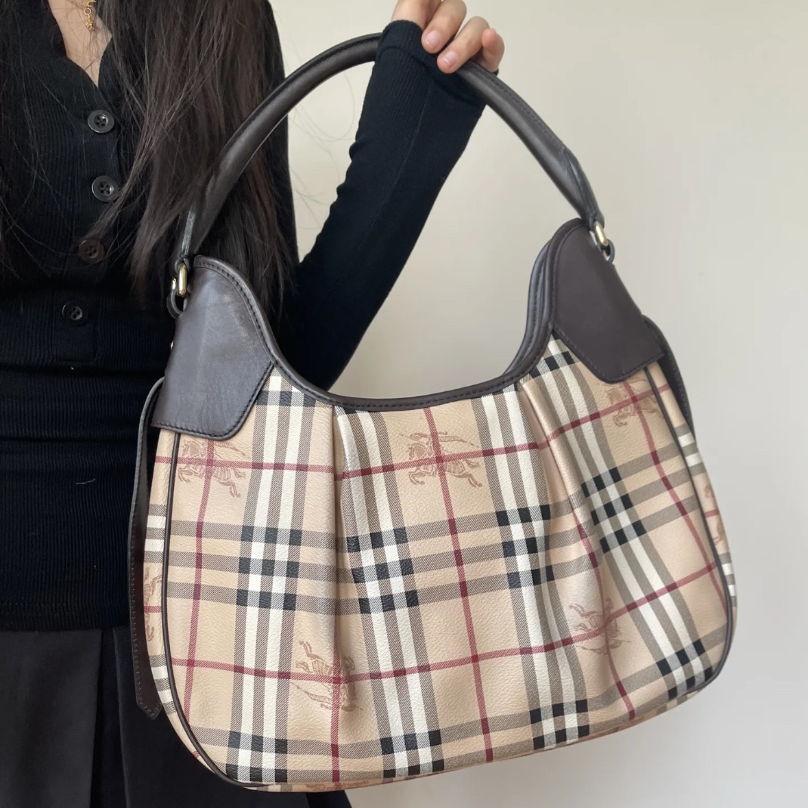 95新 BURBERRY/博柏利 巴宝莉战马绑带腋下碗豆包/95新