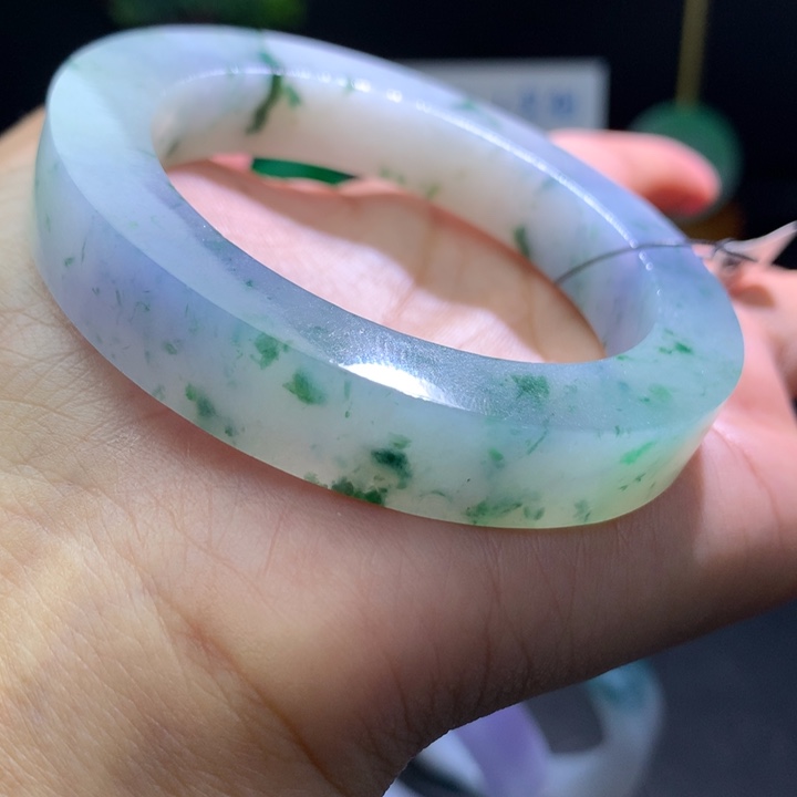 定制翡翠未镶嵌翡翠手镯
