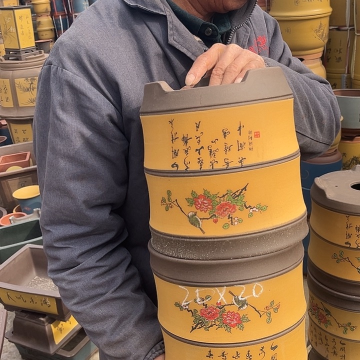 紫砂紫砂花盆和一