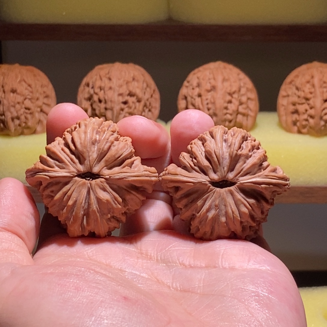 孙***梵吊坠文玩核桃全品42尺四座楼红皮山地精品对hope