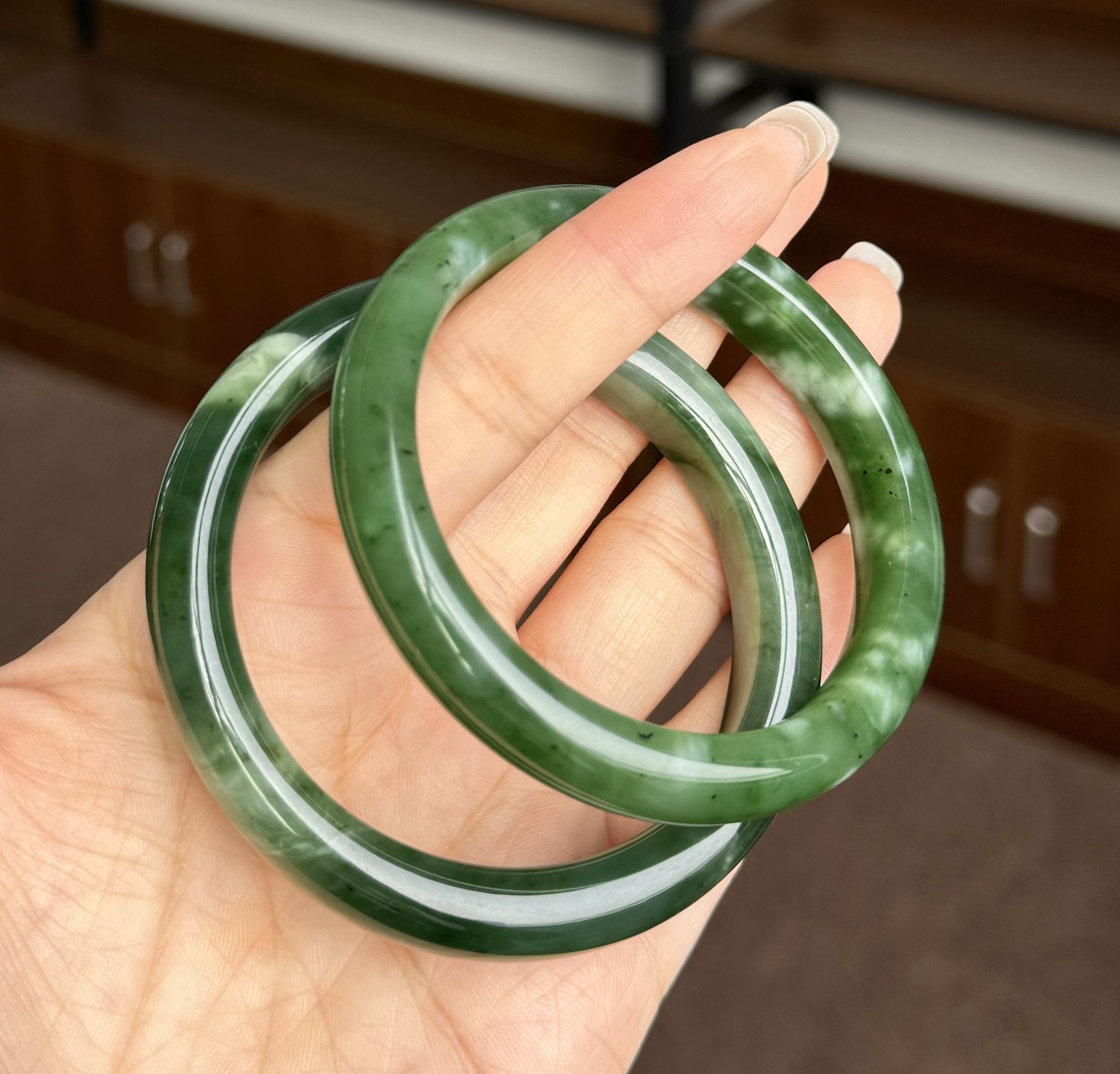 和田玉碧玉飘花镯·清货需包容 玻璃心勿拍（多样性发其一）